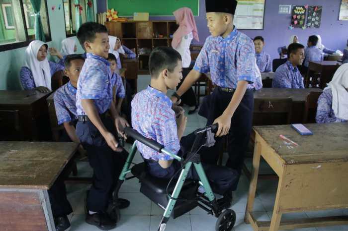 Pendidikan Inklusif: Memberdayakan Siswa Berkebutuhan Khusus 2 116a25c4efbde8f