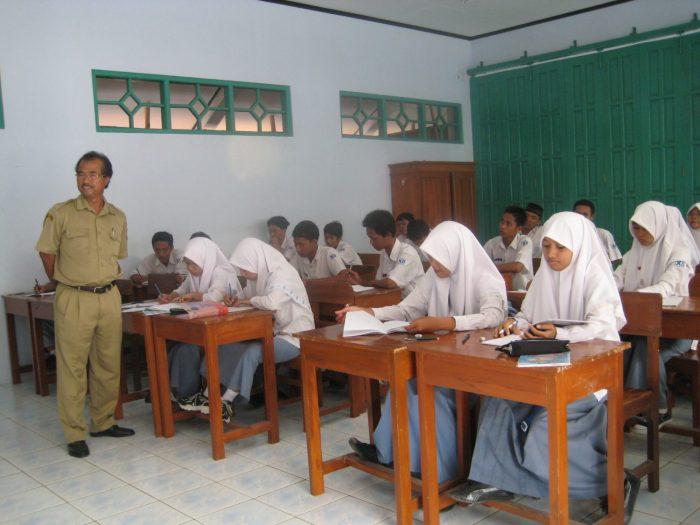 Guru Efektif: Perspektif Psikologi Pendidikan 2 116a25c570dbb7e