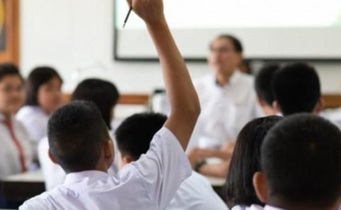 Sistem Pendidikan Indonesia: Tantangan dan Peluang di Abad 21 1 116a25c5b302262