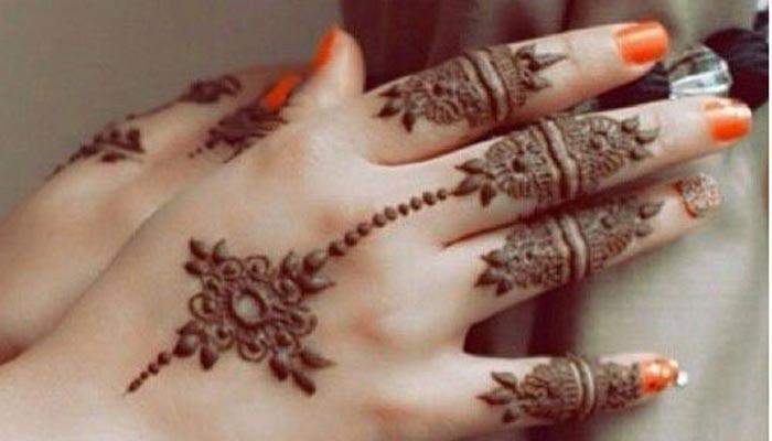 Cara Mudah dan Menawan: Mengaplikasikan Pacar Henna pada Kuku 1 116a25c7d299158