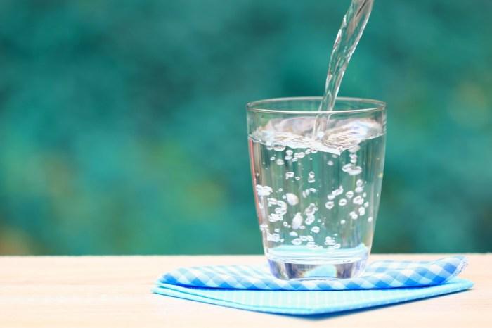 Cara Bikin Oralit 1 Gelas untuk Atasi Dehidrasi 1 116a25c8d0066b4